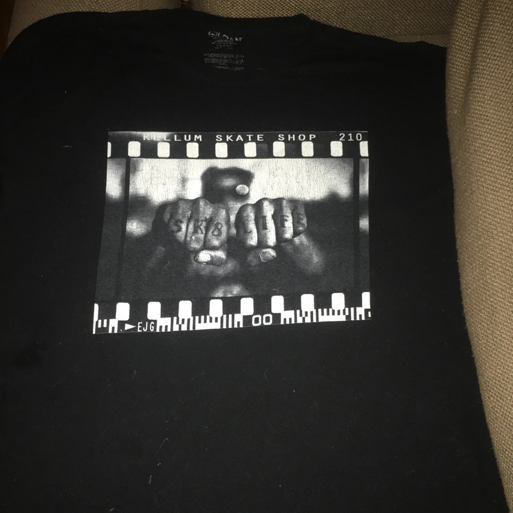 Graphic tee